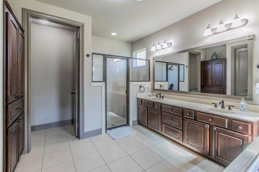 Midlothian, Texas, 76065, United States, 3 Bedrooms Bedrooms, ,4 BathroomsBathrooms,Residential,For Sale,2000311