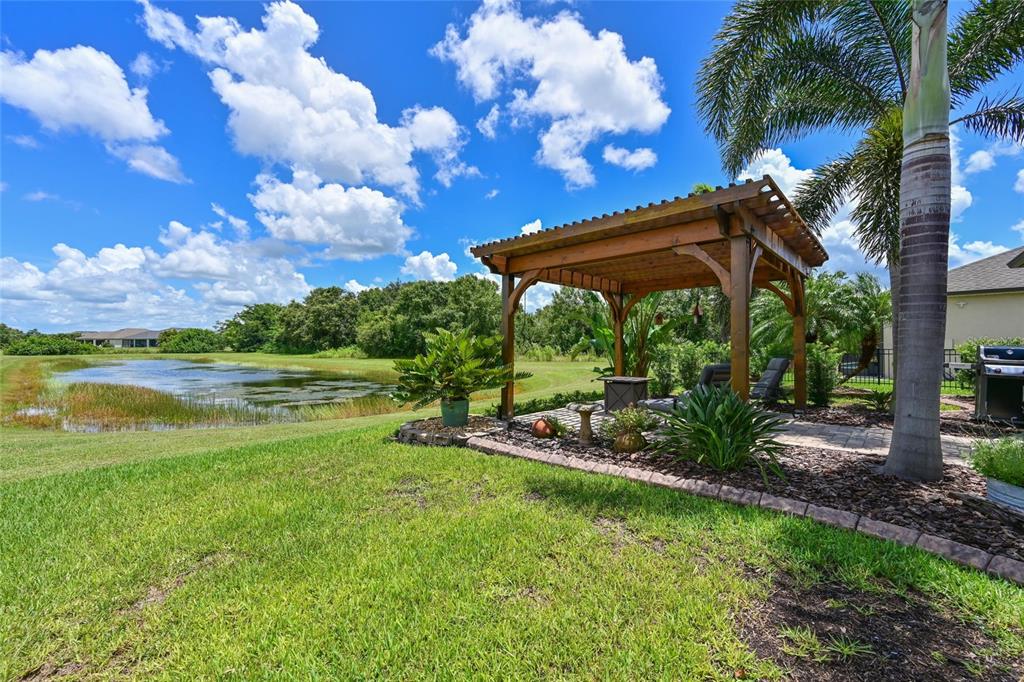 Bradenton, Florida, 34212, United States, 2 Bedrooms Bedrooms, ,2 BathroomsBathrooms,Residential,For Sale,1948137