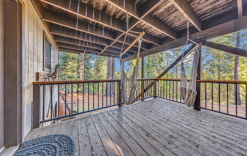 Lake Almanor, California, 96137, United States, 2 Bedrooms Bedrooms, ,3 BathroomsBathrooms,Residential,For Sale,2001829