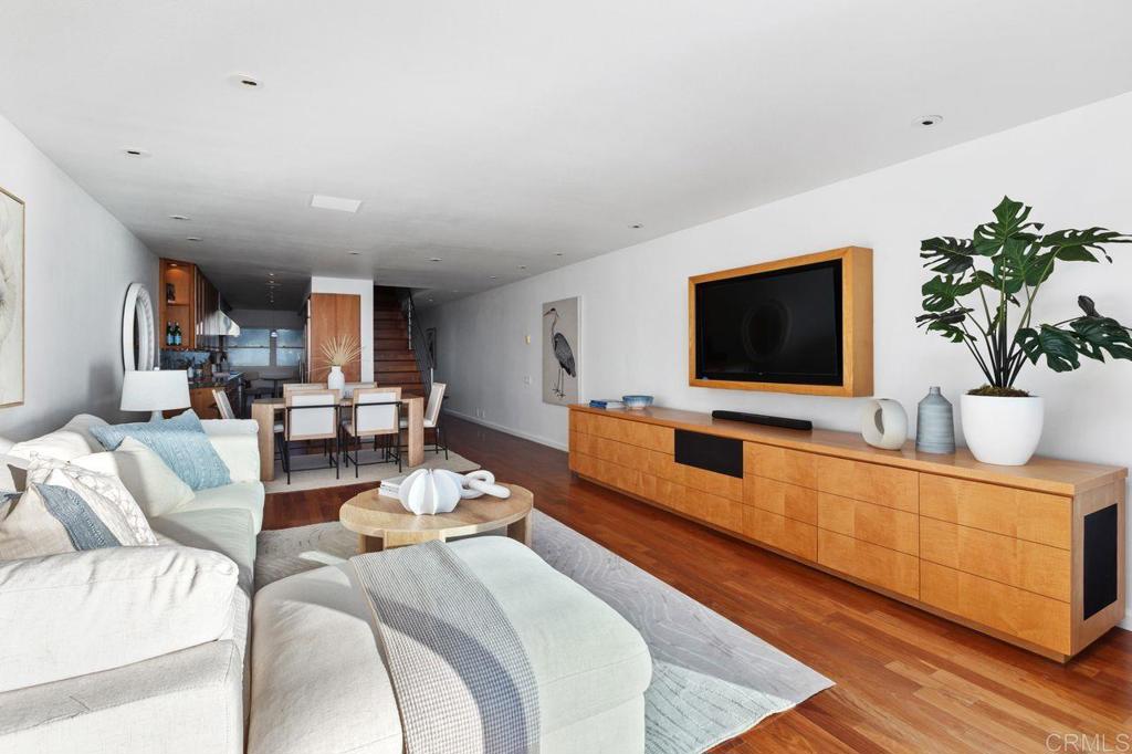 Encinitas, California, 92024, United States, 2 Bedrooms Bedrooms, ,3 BathroomsBathrooms,Residential,For Sale,1997008