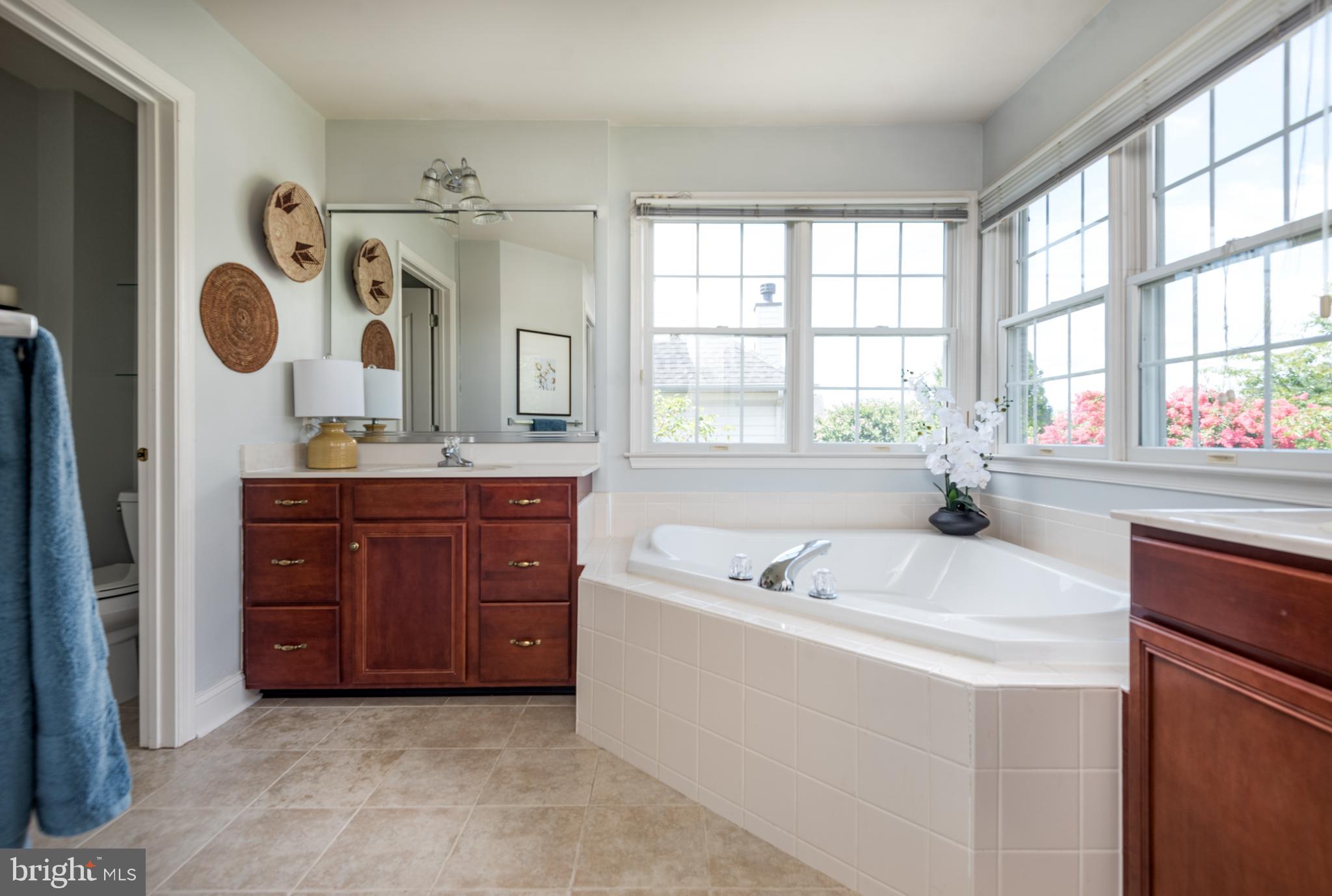 Haymarket, Virginia, 20169, United States, 4 Bedrooms Bedrooms, ,3 BathroomsBathrooms,Residential,For Sale,1902999