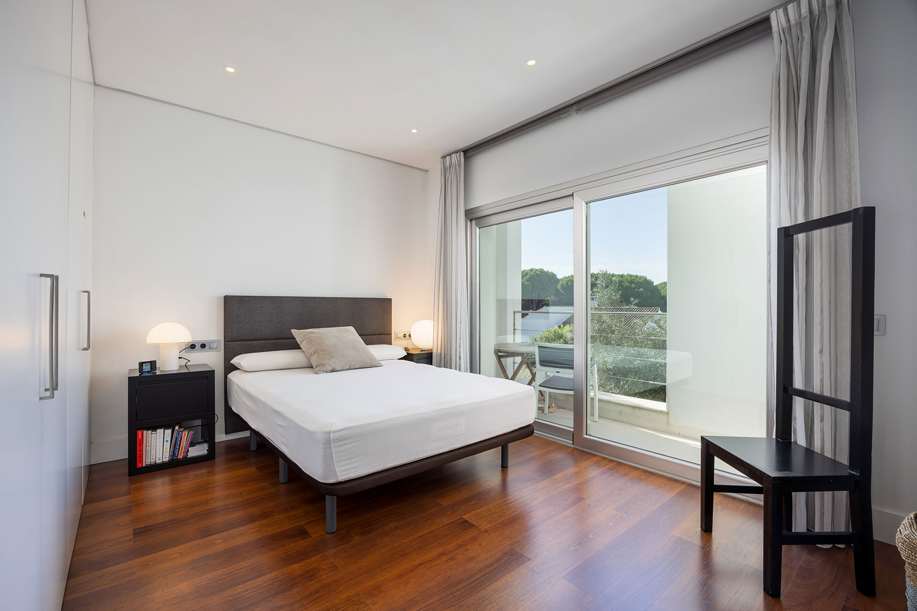  Contemporary villa in Novo Sancti Petri with garden and pool - 物件實景