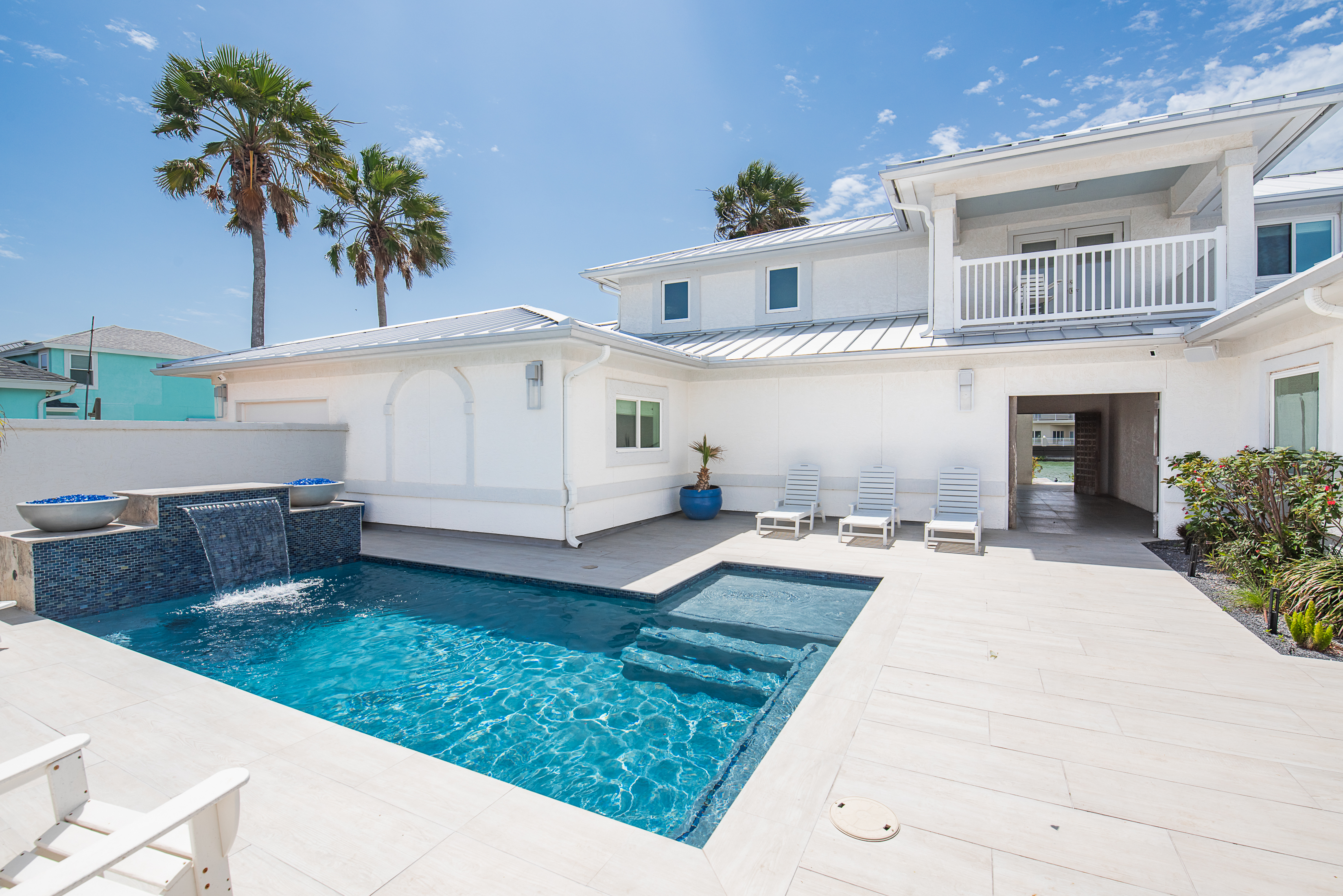  Canal-Front Estate in Island Moorings - 物件實景