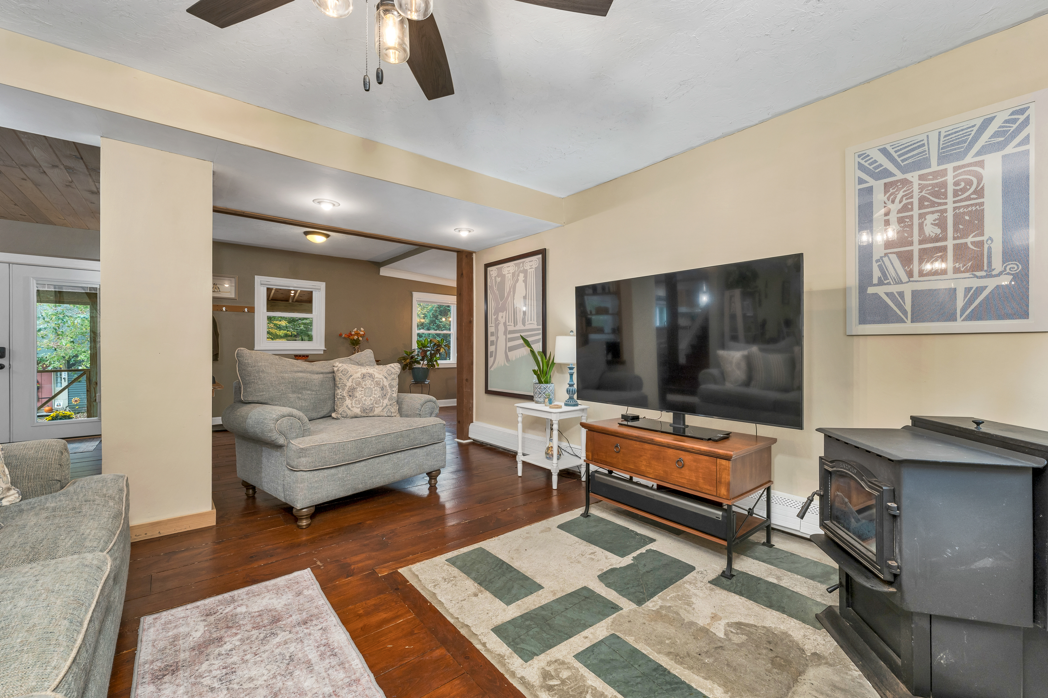 New Hampton, New Hampshire, 03256, United States, 3 Bedrooms Bedrooms, ,2 BathroomsBathrooms,Residential,For Sale,1976392