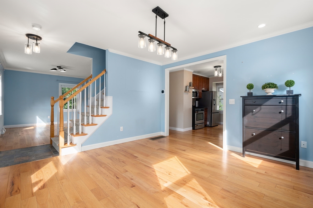 Hudson, Massachusetts, 01749, United States, 3 Bedrooms Bedrooms, ,2 BathroomsBathrooms,Residential,For Sale,1947997