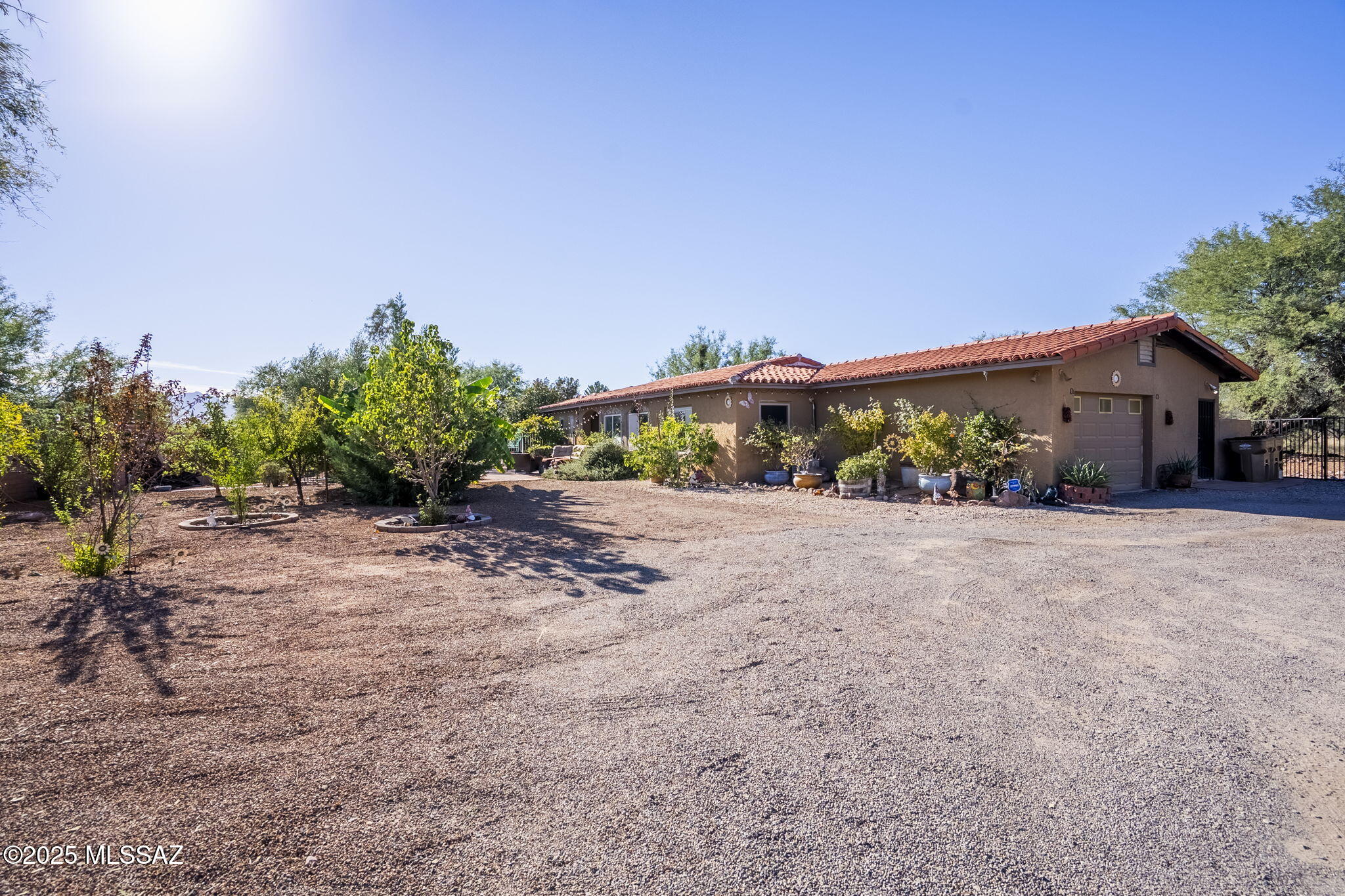 Tubac, Arizona, 85646, United States, 2 Bedrooms Bedrooms, ,3 BathroomsBathrooms,Residential,For Sale,1991588