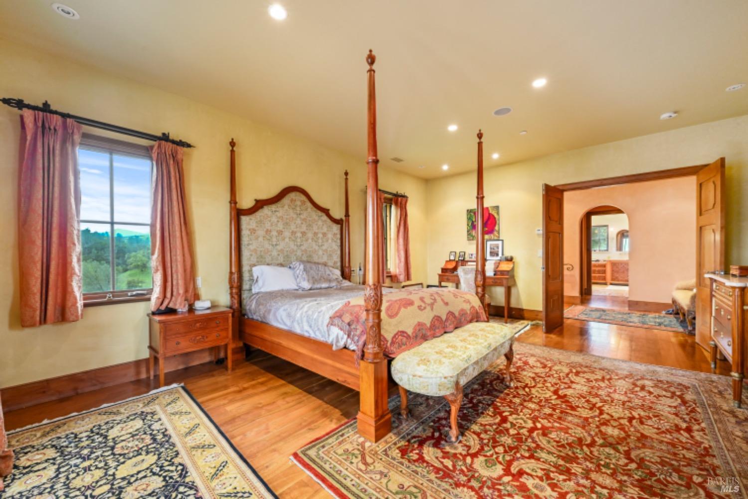 Cloverdale, California, 95425, United States, 5 Bedrooms Bedrooms, ,5 BathroomsBathrooms,Residential,For Sale,1759747