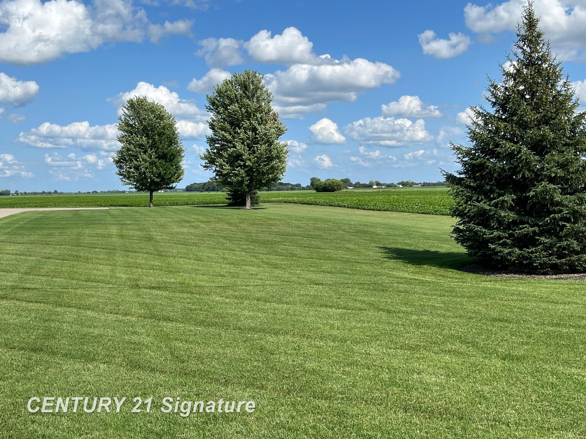 Freeland, Michigan, 48623, United States, 5 Bedrooms Bedrooms, ,4 BathroomsBathrooms,Residential,For Sale,1973671