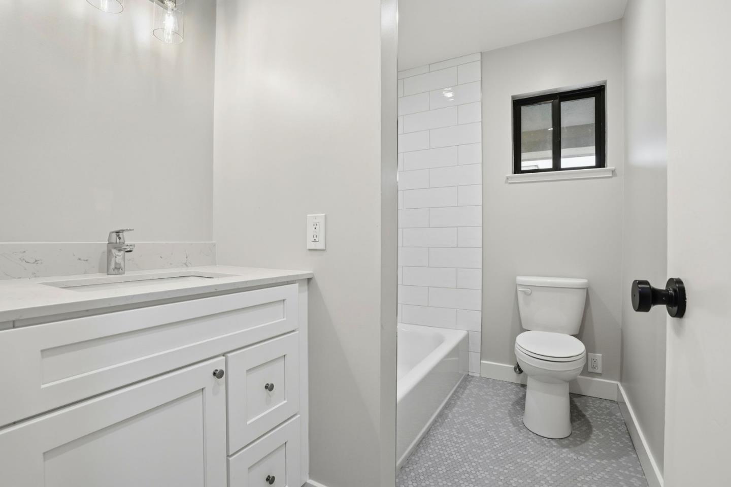 Millbrae, California, 94030, United States, 4 Bedrooms Bedrooms, ,3 BathroomsBathrooms,Residential,For Sale,1991707