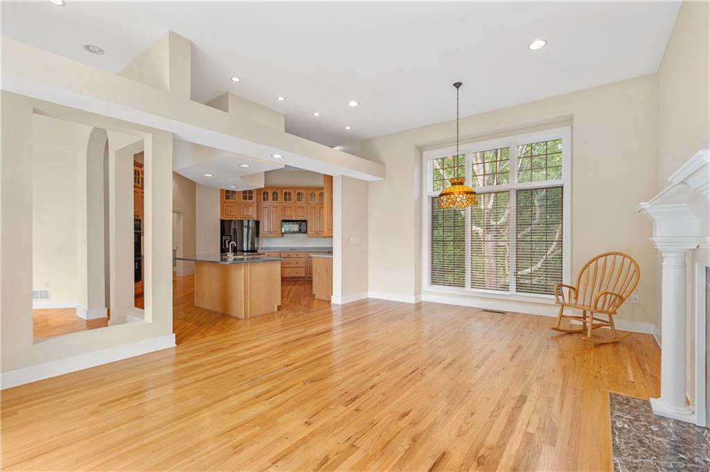 Jasper, Georgia, 30143, United States, 4 Bedrooms Bedrooms, ,5 BathroomsBathrooms,Residential,For Sale,1826778