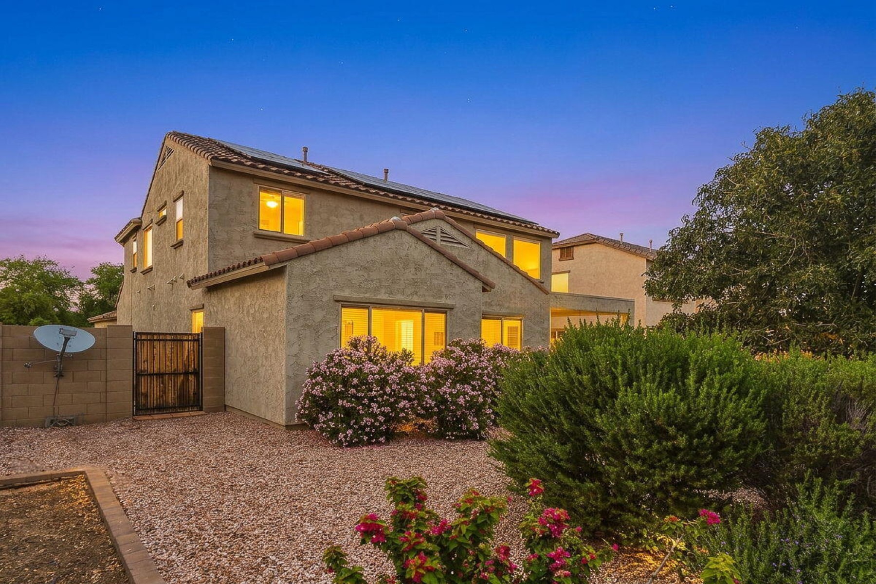  17543 W Buckhorn Trail  Surprise, AZ - 物件實景