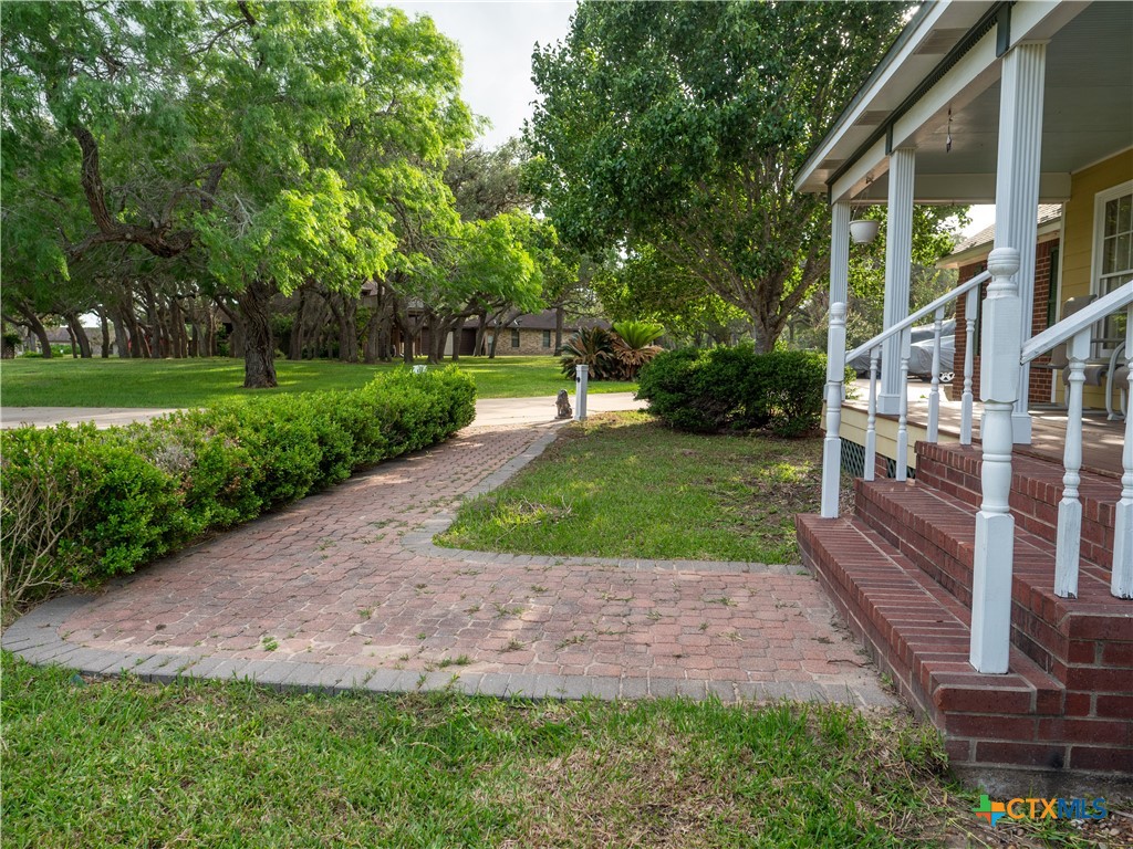 Victoria, Texas, 77905, United States, 5 Bedrooms Bedrooms, ,4 BathroomsBathrooms,Residential,For Sale,1882590