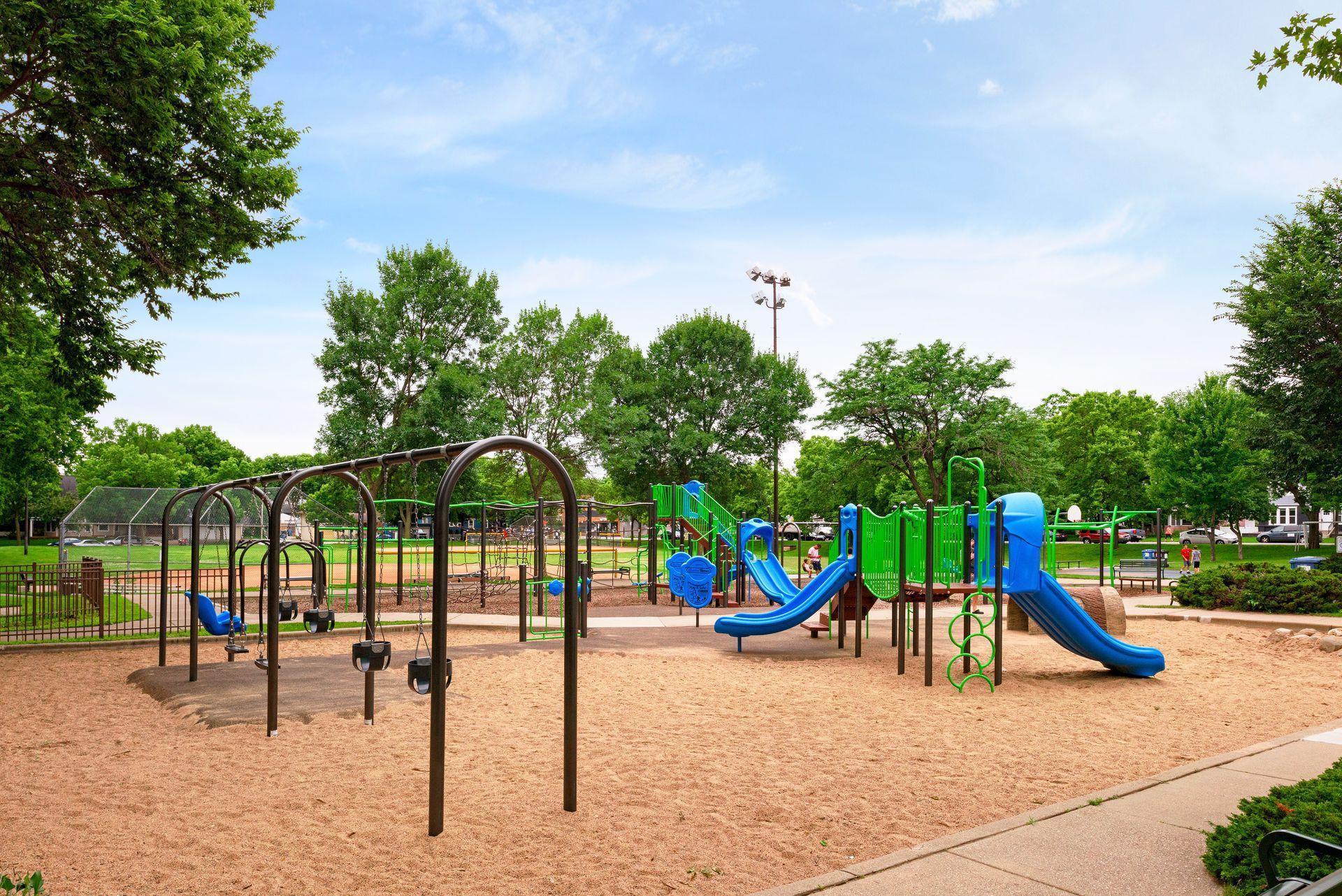 Minneapolis, Minnesota, 55408, United States, ,Residential,For Sale,1903572