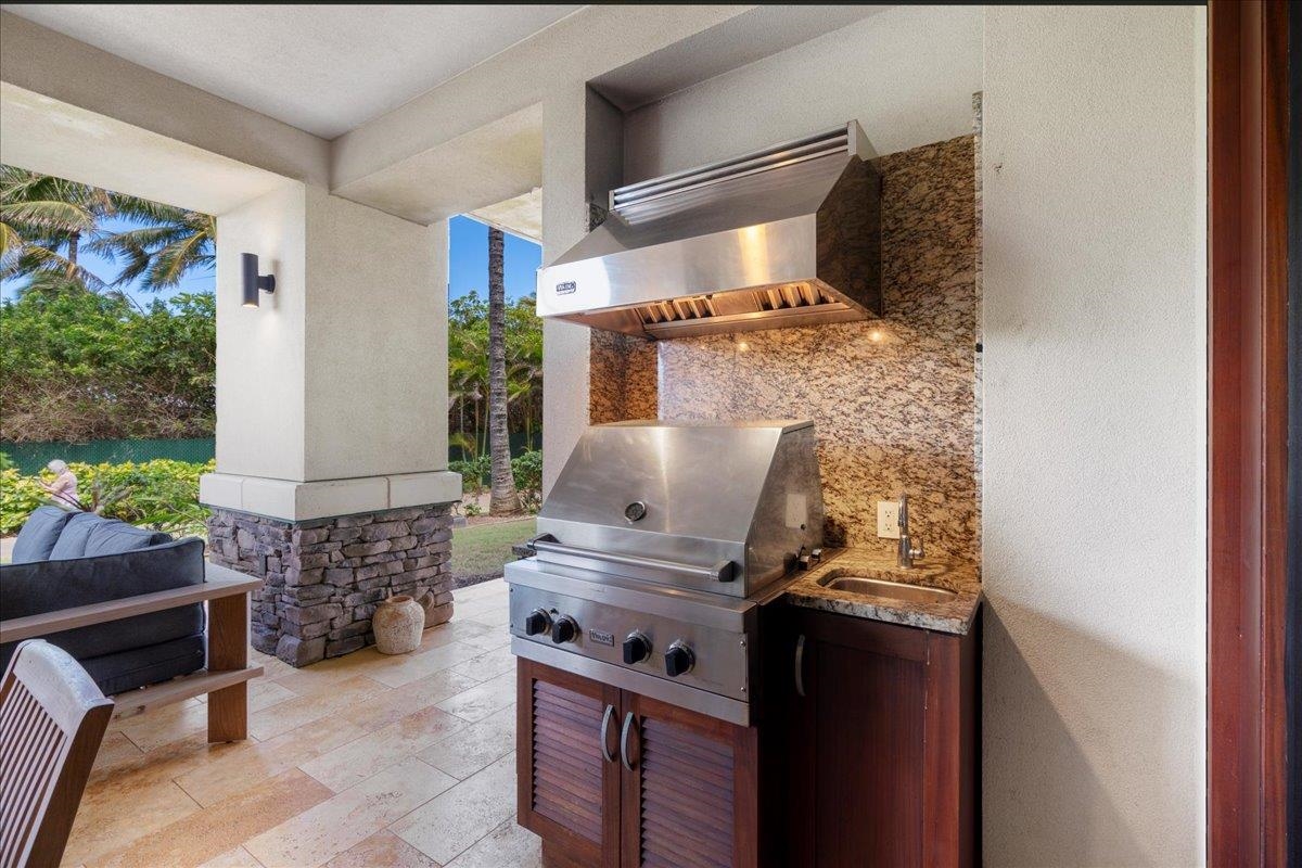 Lahaina, Hawaii, 96761, United States, 3 Bedrooms Bedrooms, ,4 BathroomsBathrooms,Residential,For Sale,1995819