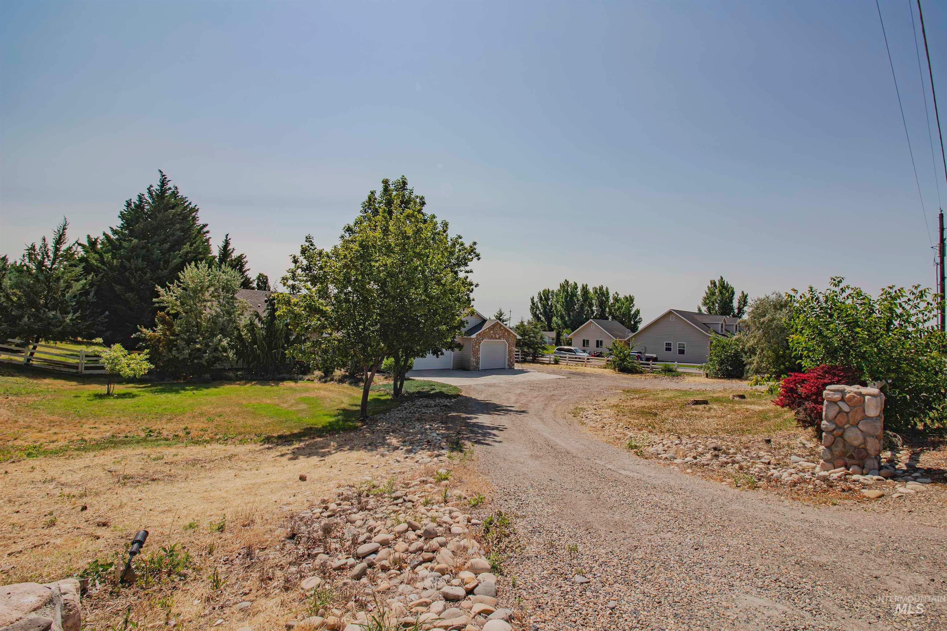 Ontario, Oregon, 97914, United States, 4 Bedrooms Bedrooms, ,3 BathroomsBathrooms,Residential,For Sale,1866488