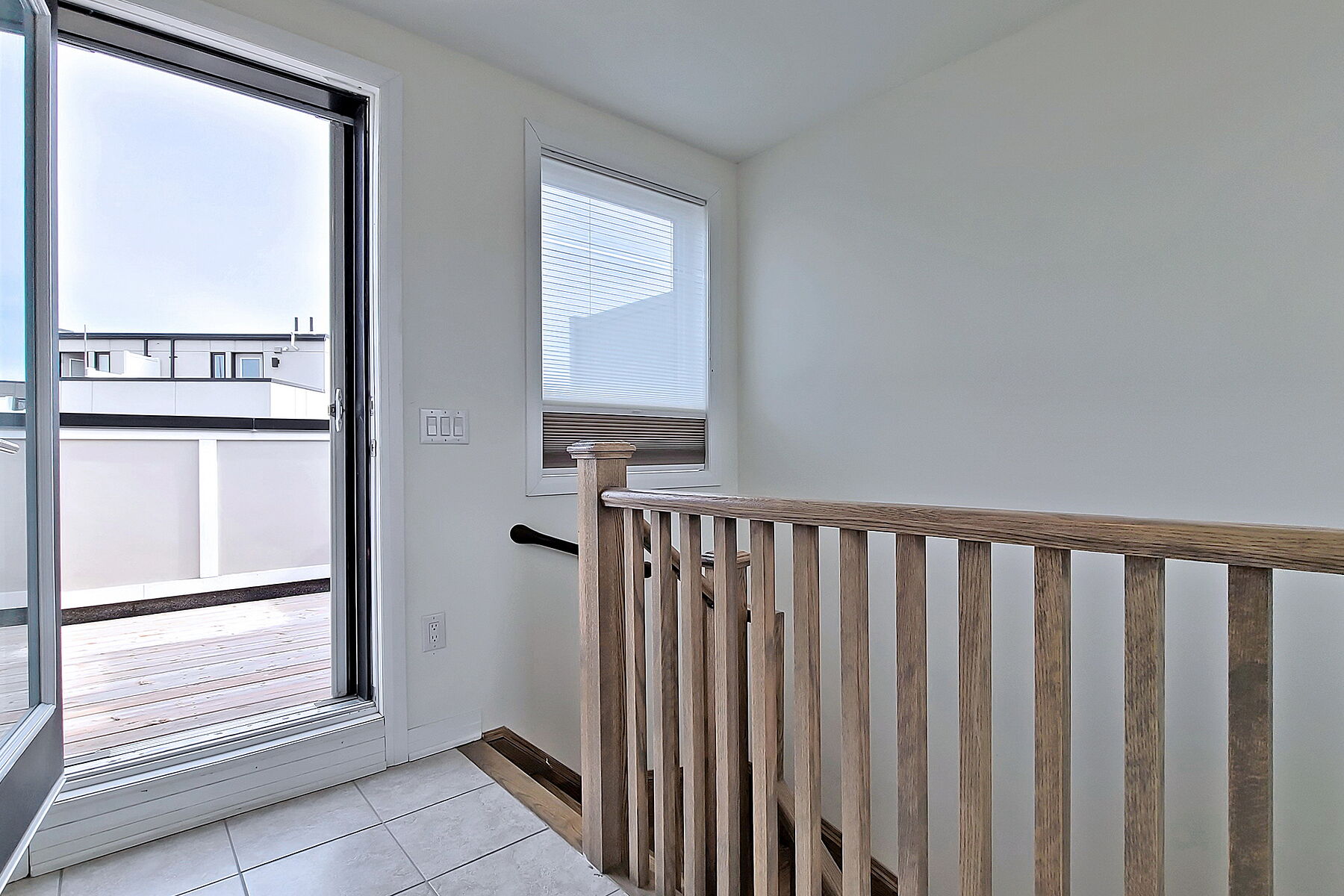  Parkside Luxury Freehold - 物件實景