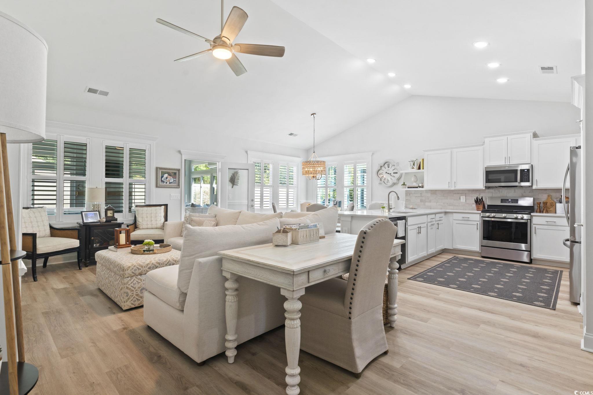 North Myrtle Beach, South Carolina, 29582, United States, 4 Bedrooms Bedrooms, ,3 BathroomsBathrooms,Residential,For Sale,1795163