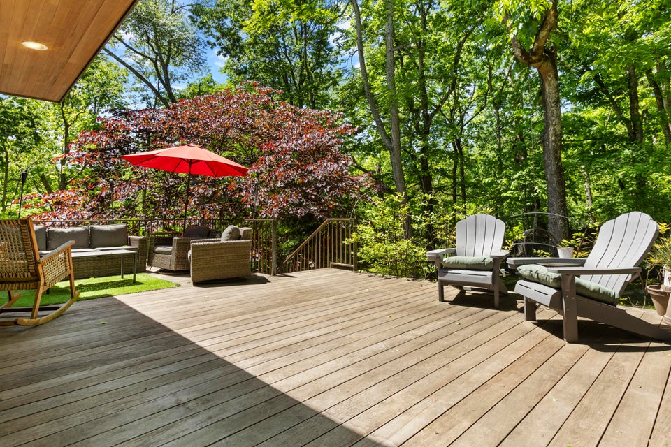 Lexington, Kentucky, 40515, United States, 4 Bedrooms Bedrooms, ,5 BathroomsBathrooms,Residential,For Sale,2049186
