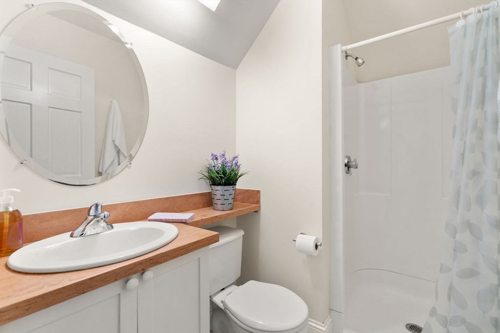 Brookline, Massachusetts, 02445, United States, 2 Bedrooms Bedrooms, ,2 BathroomsBathrooms,Residential,For Sale,1849691
