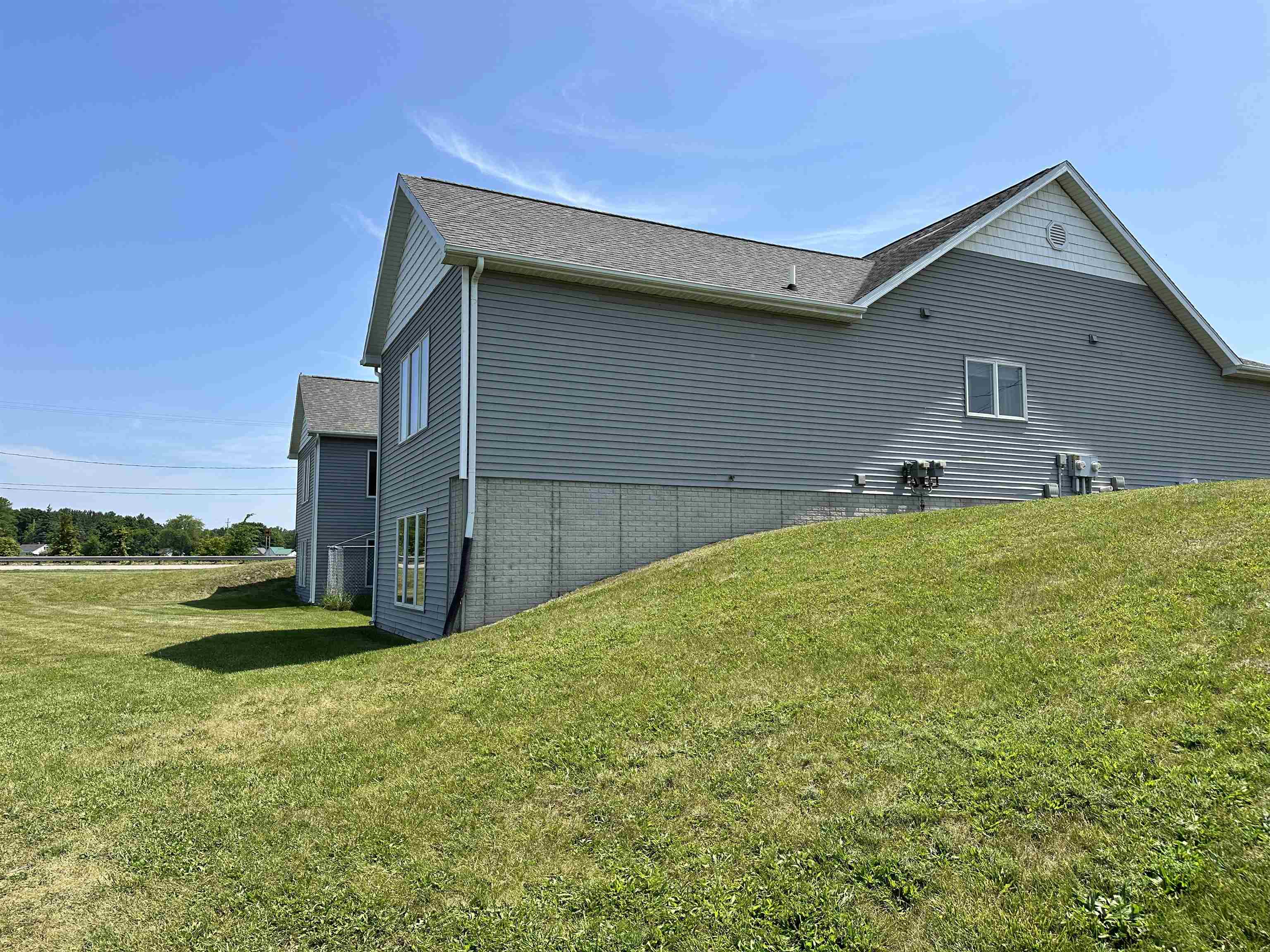 Beaverton, Michigan, 48612, United States, 6 Bedrooms Bedrooms, ,4 BathroomsBathrooms,Residential,For Sale,1872722