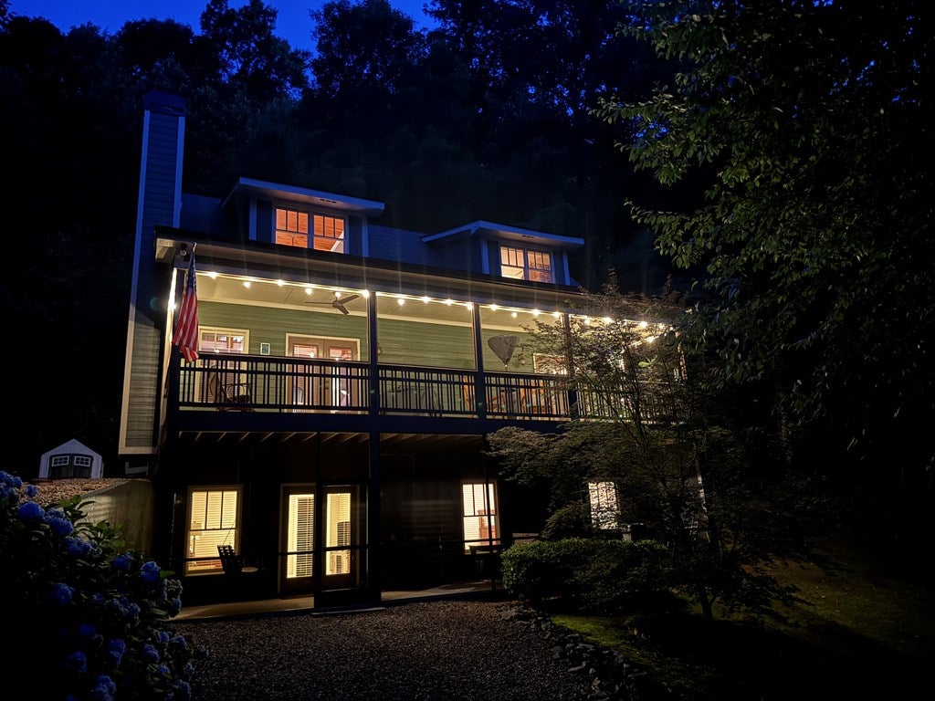 Hiawassee, Georgia, 30546, United States, 3 Bedrooms Bedrooms, ,4 BathroomsBathrooms,Residential,For Sale,1877027