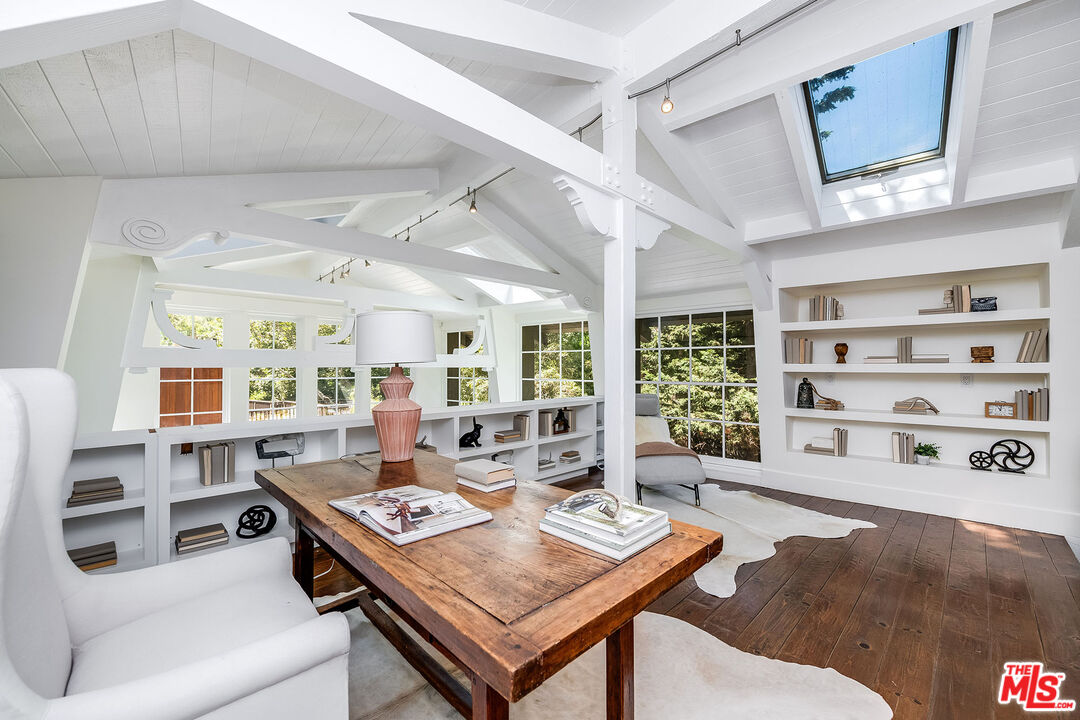 Santa Monica, California, 90402, United States, 7 Bedrooms Bedrooms, ,7 BathroomsBathrooms,Residential,For Sale,1940009