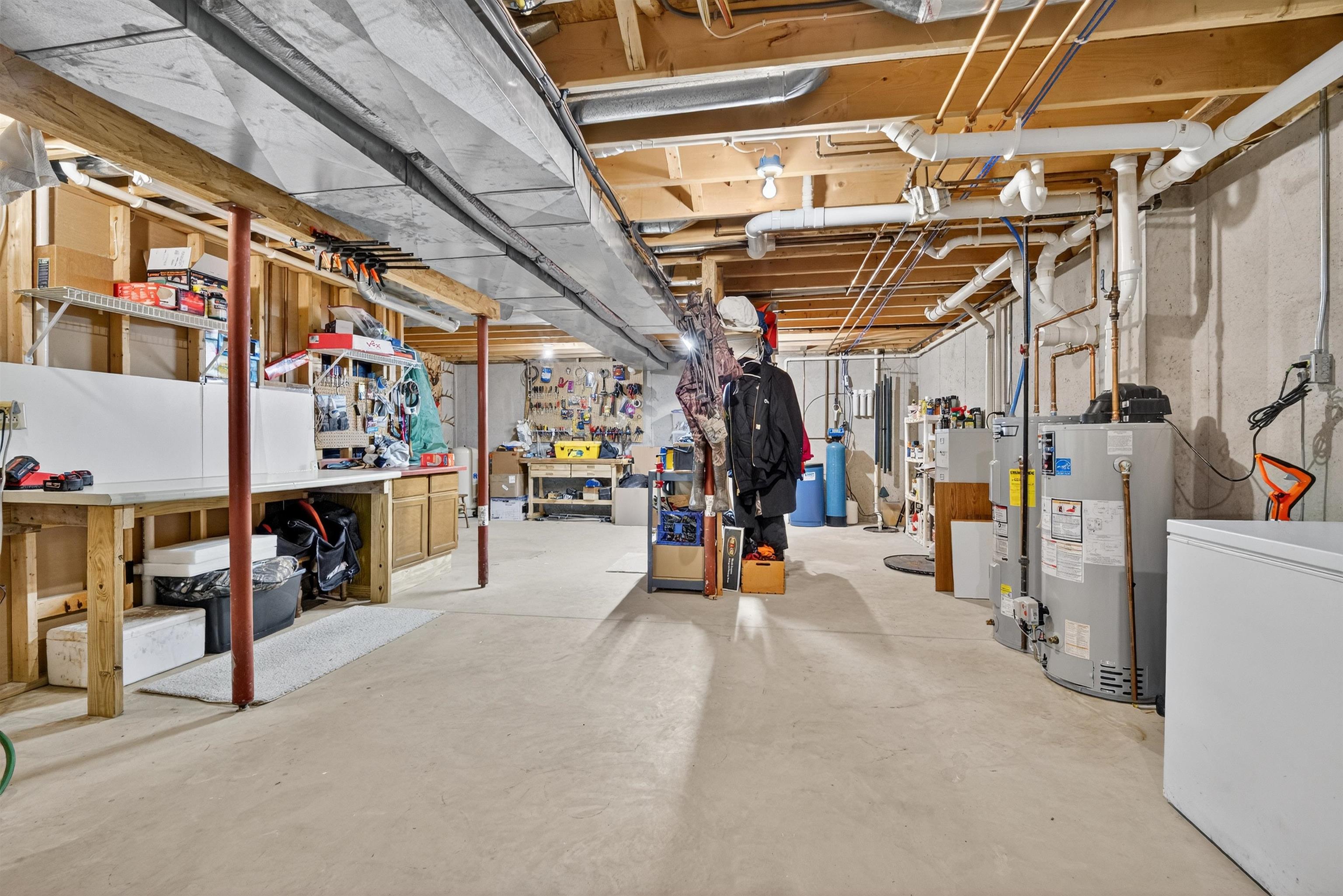 NEW LONDON, Wisconsin, 54961, United States, 3 Bedrooms Bedrooms, ,4 BathroomsBathrooms,Residential,For Sale,1996167