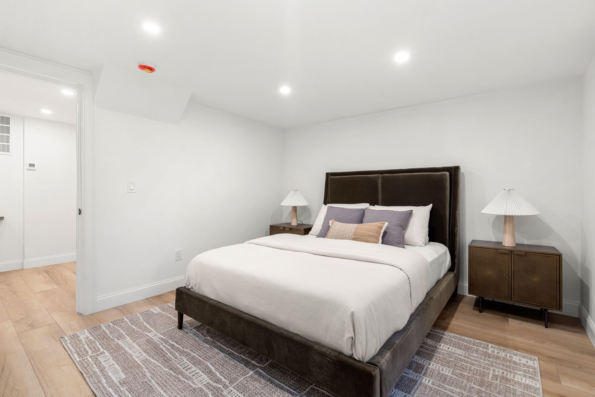  68 Barnard Avenue, Watertown, MA, 02472 - 物件實景