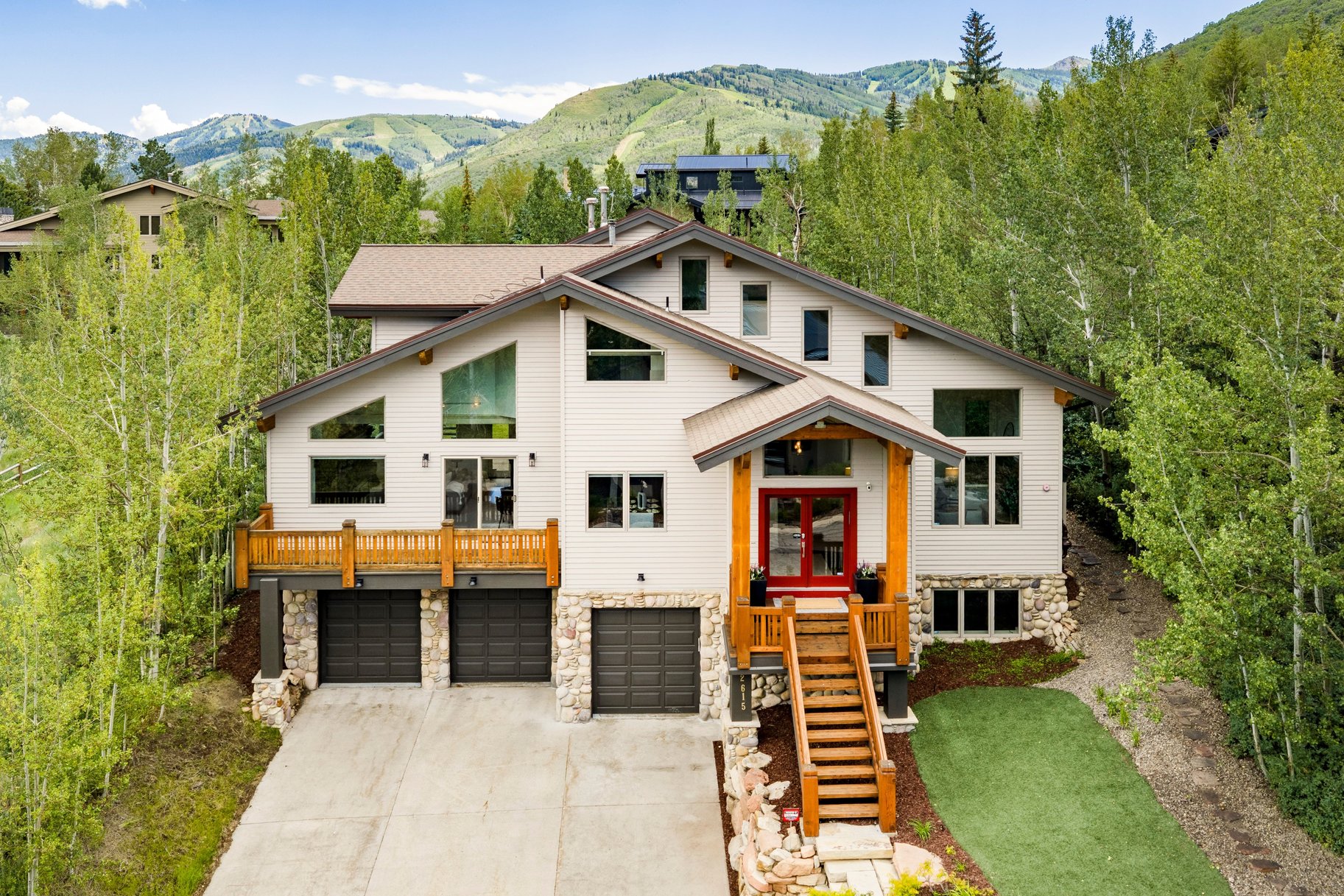  Spacious Six-Bedroom Home with Views in Park City Proper - 物件實景
