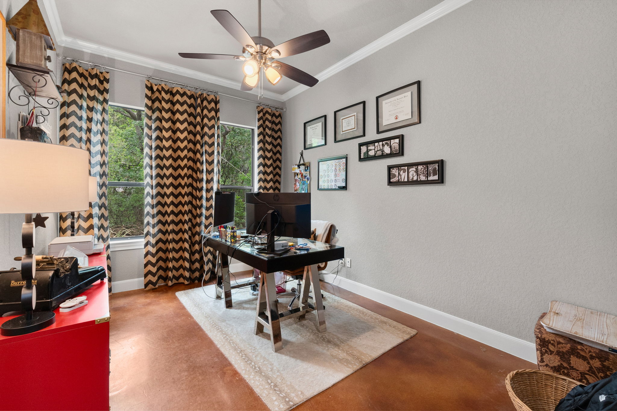  Private Hilltop Estate Overlooking Government Canyon - 物件實景