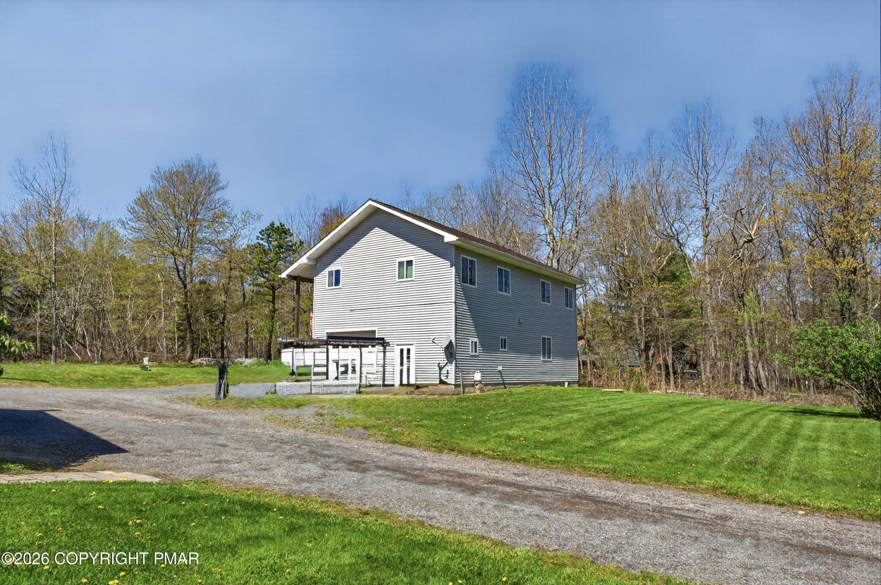 Blakeslee, Pennsylvania, 18610, United States, 6 Bedrooms Bedrooms, ,3 BathroomsBathrooms,Residential,For Sale,2042920