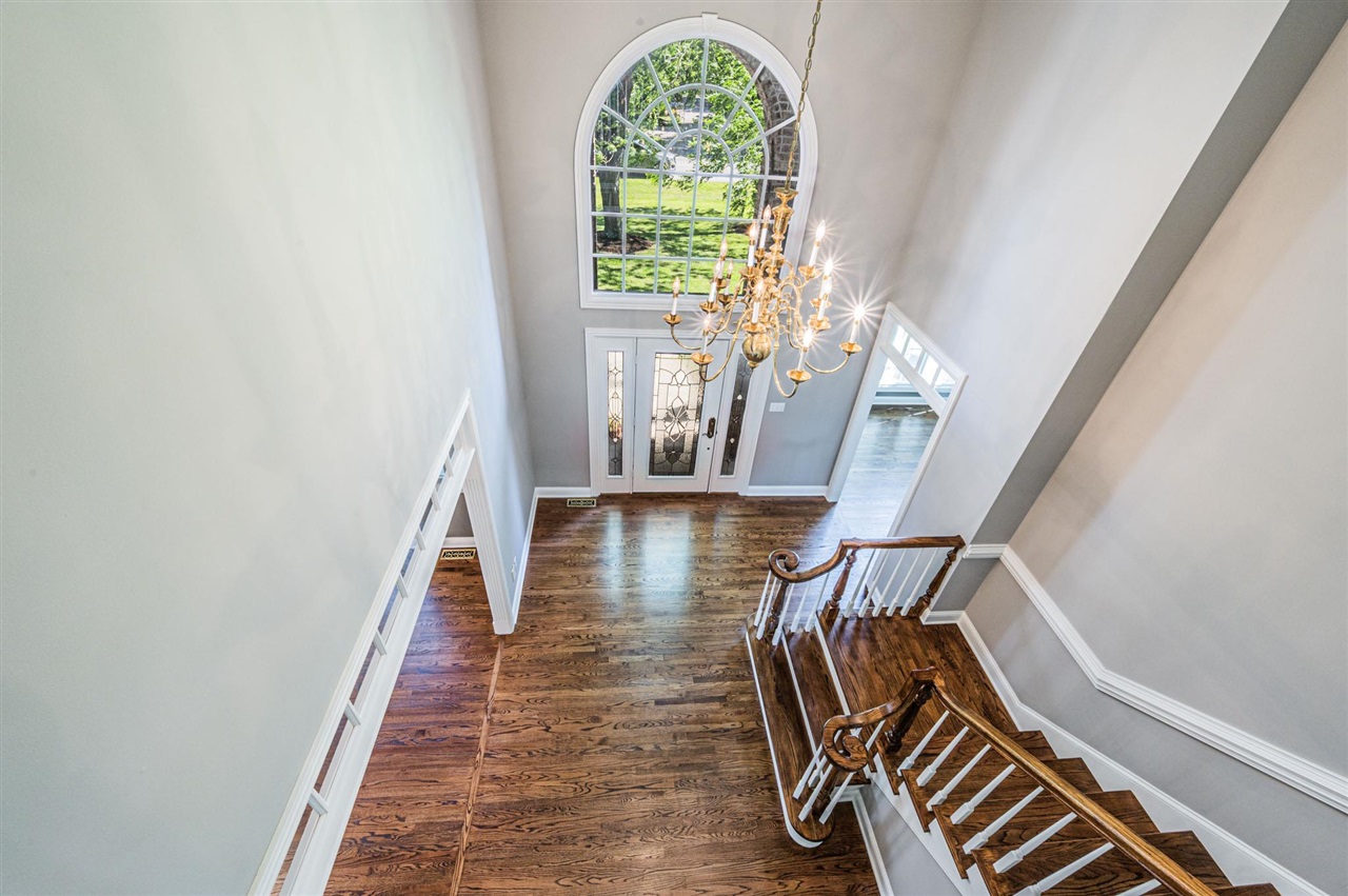 Bowling Green, Kentucky, 42103, United States, 4 Bedrooms Bedrooms, ,4 BathroomsBathrooms,Residential,For Sale,1868382