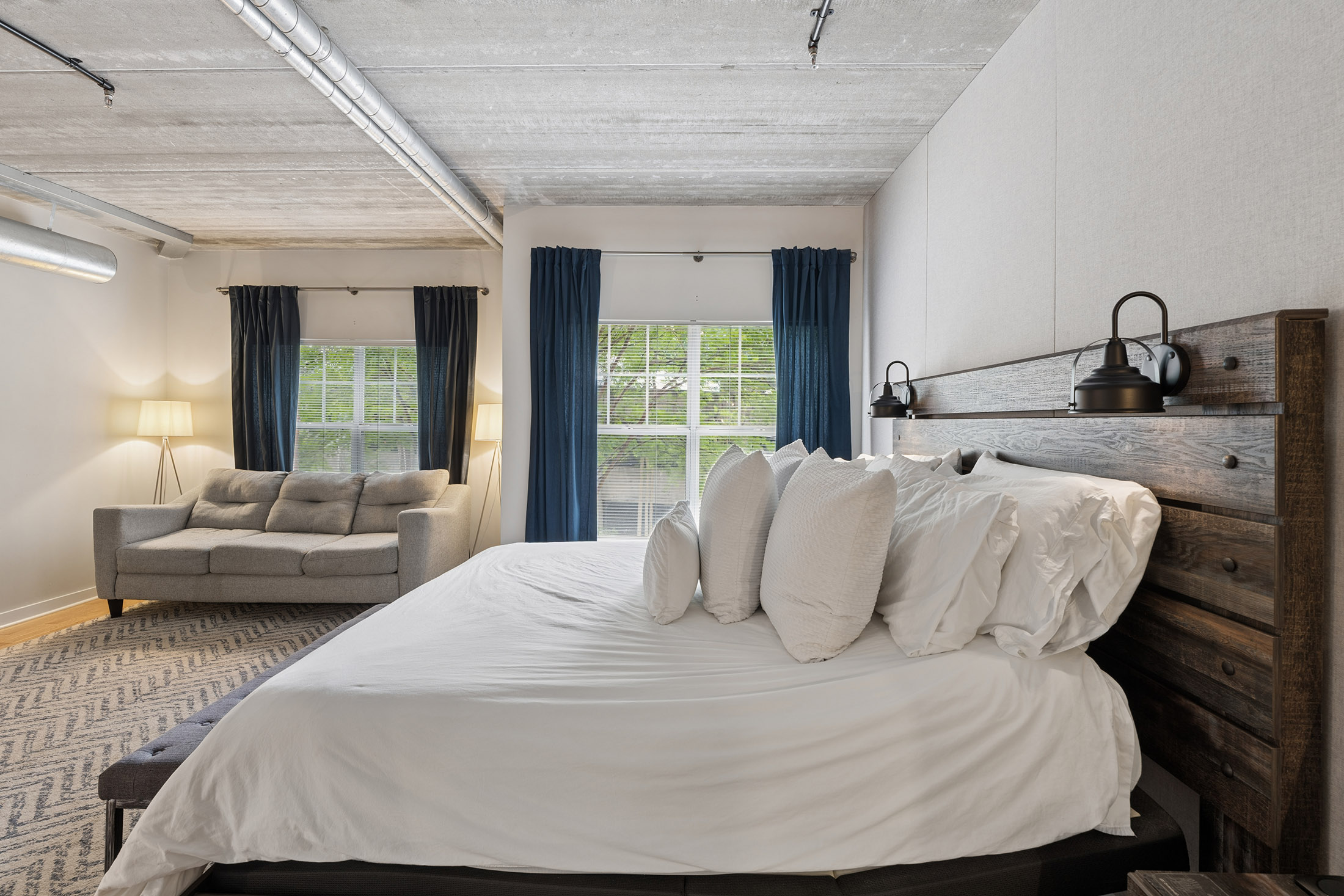  Spacious Heart-of-Midtown Condo - 物件實景