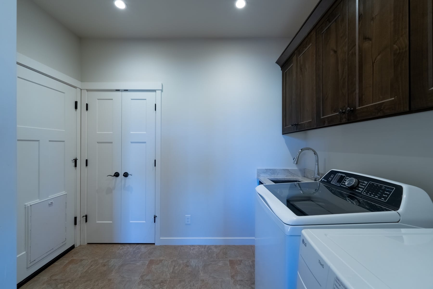  24 BACON CREEK RD Glenwood, WA 98619 - 物件實景