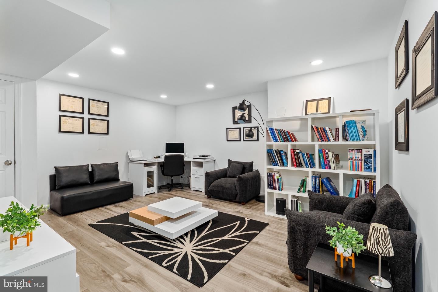 MIDDLETOWN, Delaware, 19709, United States, 6 Bedrooms Bedrooms, ,4 BathroomsBathrooms,Residential,For Sale,1993398