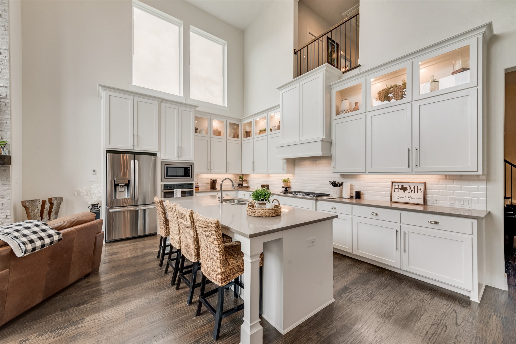 Prosper, Texas, 75078, United States, 5 Bedrooms Bedrooms, ,6 BathroomsBathrooms,Residential,For Sale,1856365