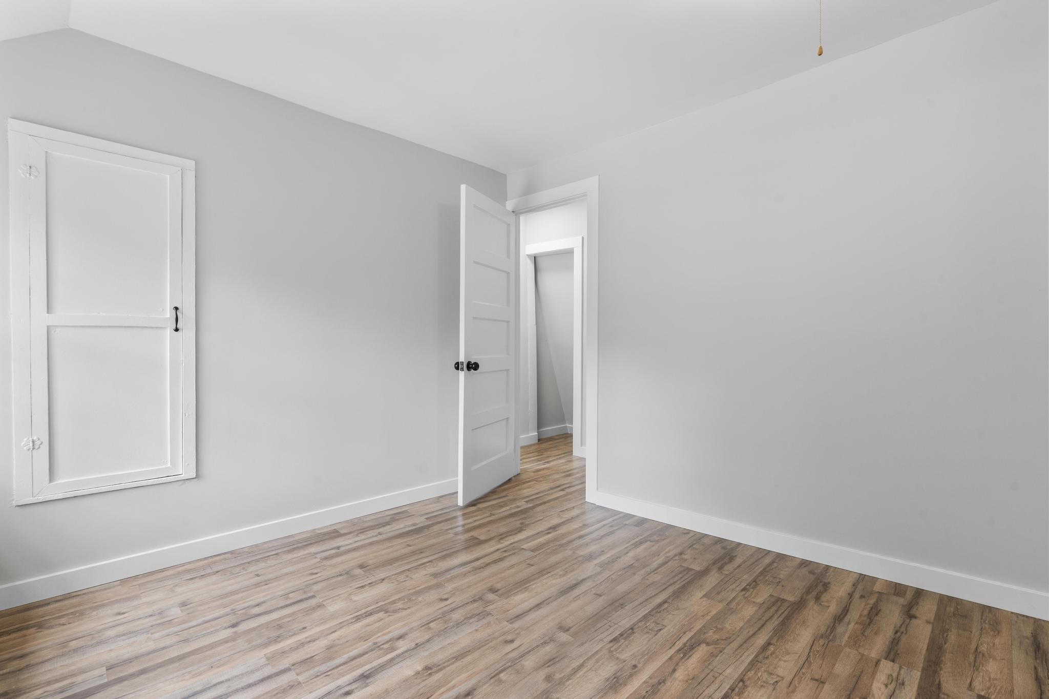 Newtown, Connecticut, 06482, United States, 4 Bedrooms Bedrooms, ,3 BathroomsBathrooms,Residential,For Sale,1991779