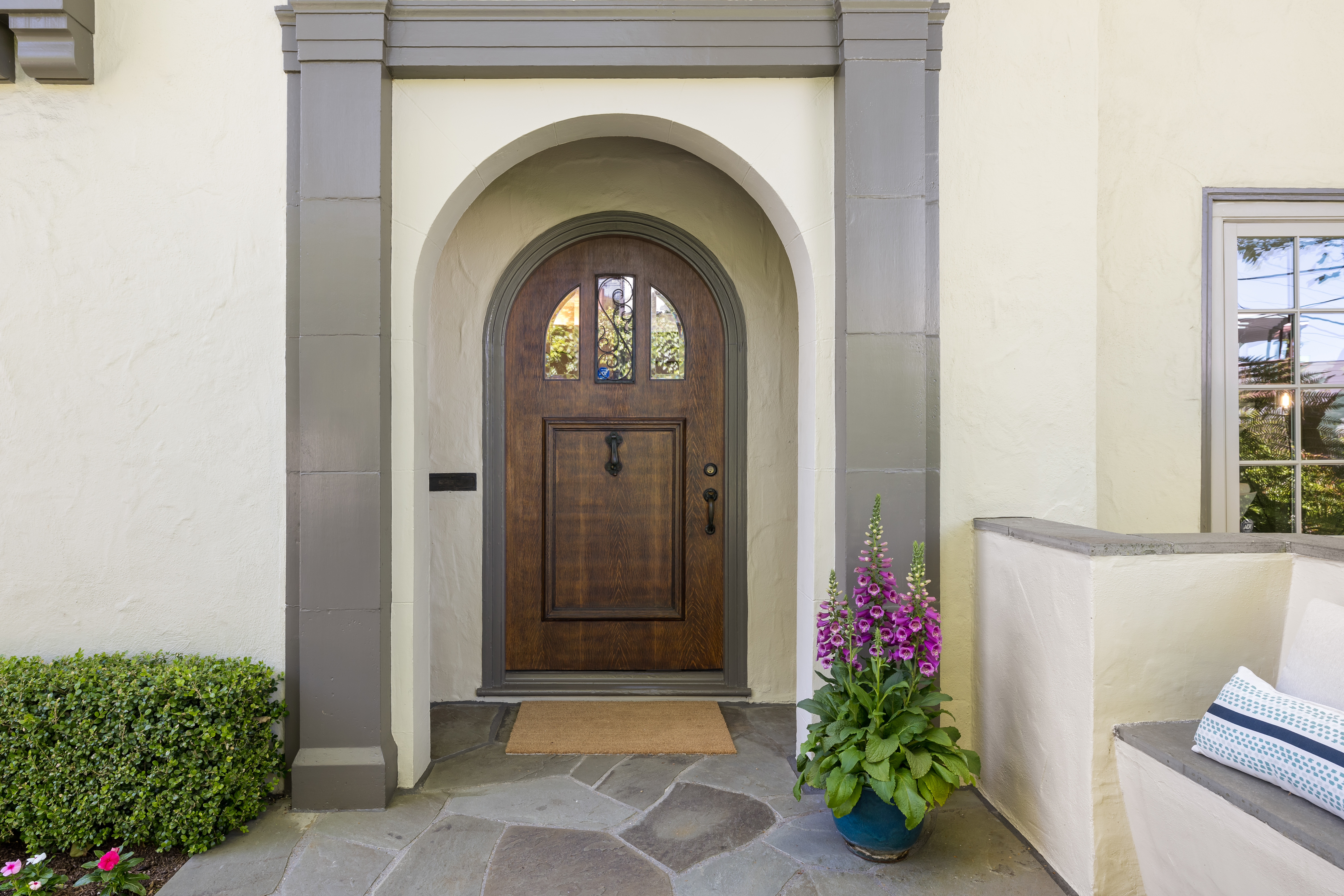  Timeless Berkeley Hills Gem with Spectacular Gardens and Bay Views - 物件實景
