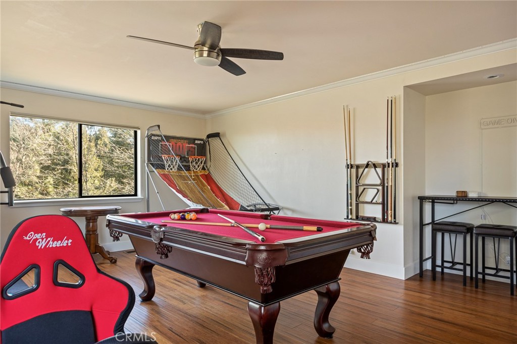 Lake Arrowhead, California, 92352, United States, 6 Bedrooms Bedrooms, ,5 BathroomsBathrooms,Residential,For Sale,1950962