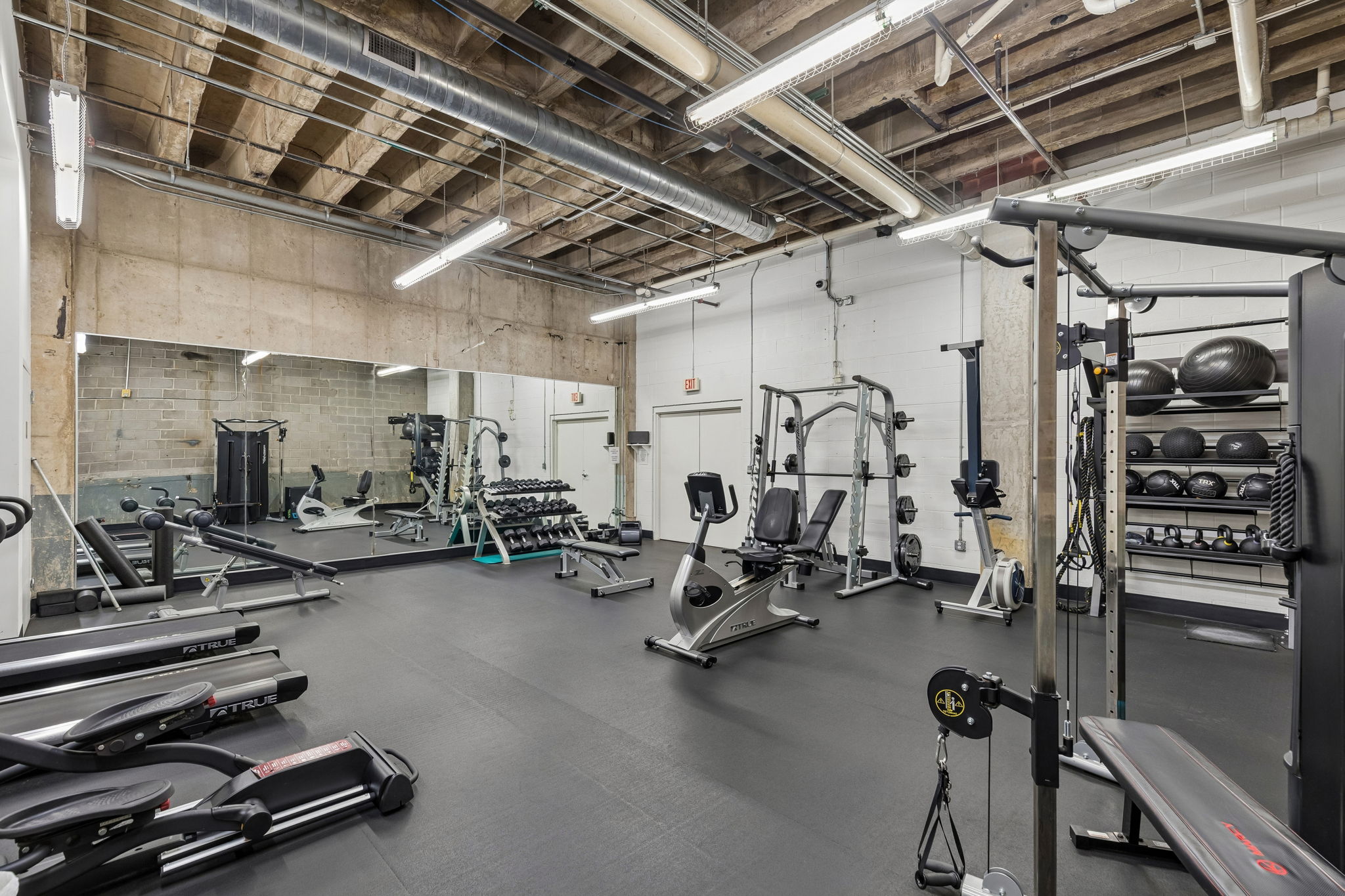  Rare Double Residence that Redefines Midrise Living in the Heart of Dallas - 物件實景