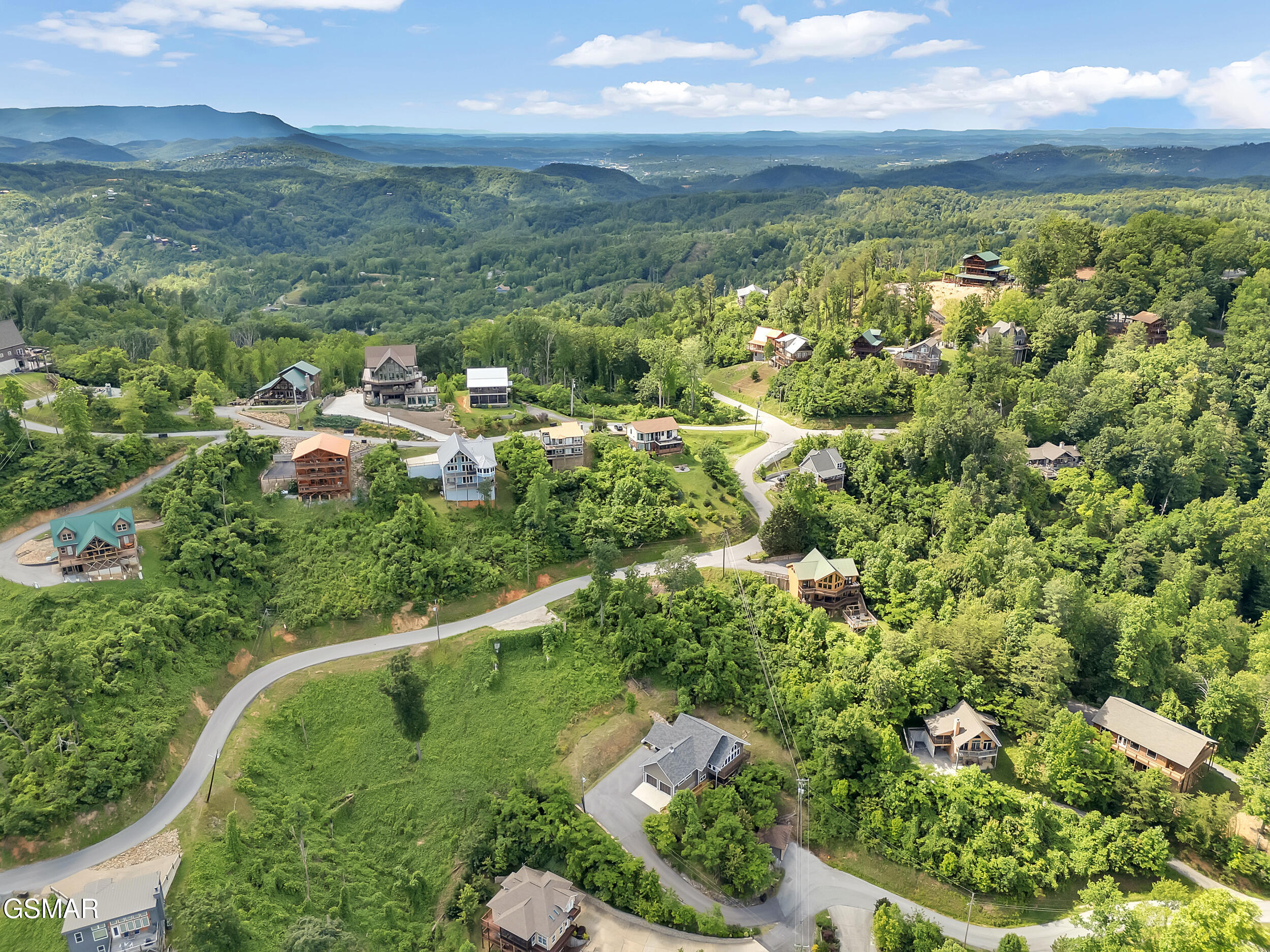 Gatlinburg, Tennessee, 37738, United States, 3 Bedrooms Bedrooms, ,4 BathroomsBathrooms,Residential,For Sale,1828723