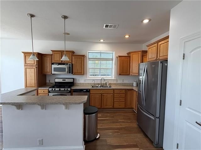 Metairie, Louisiana, 70001, United States, 3 Bedrooms Bedrooms, ,2 BathroomsBathrooms,Residential,For Sale,1979701