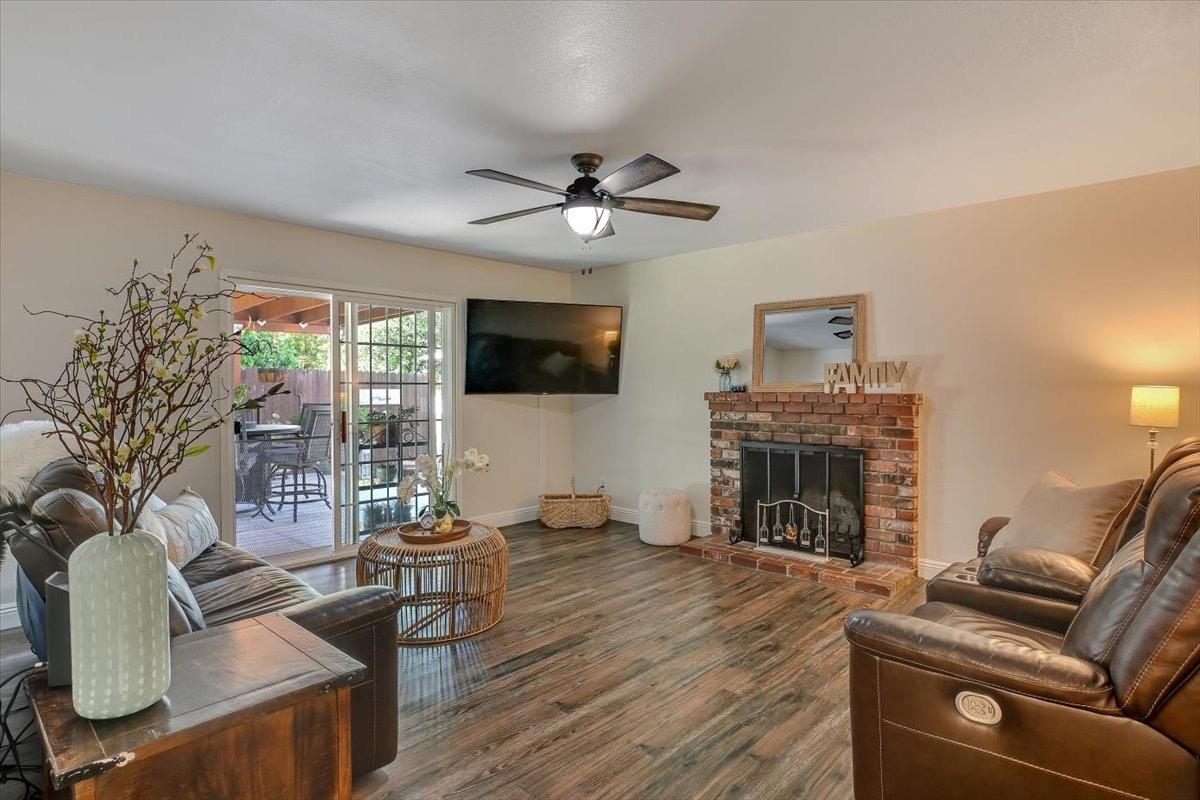 Orangevale, California, 95662, United States, 4 Bedrooms Bedrooms, ,2 BathroomsBathrooms,Residential,For Sale,1795396