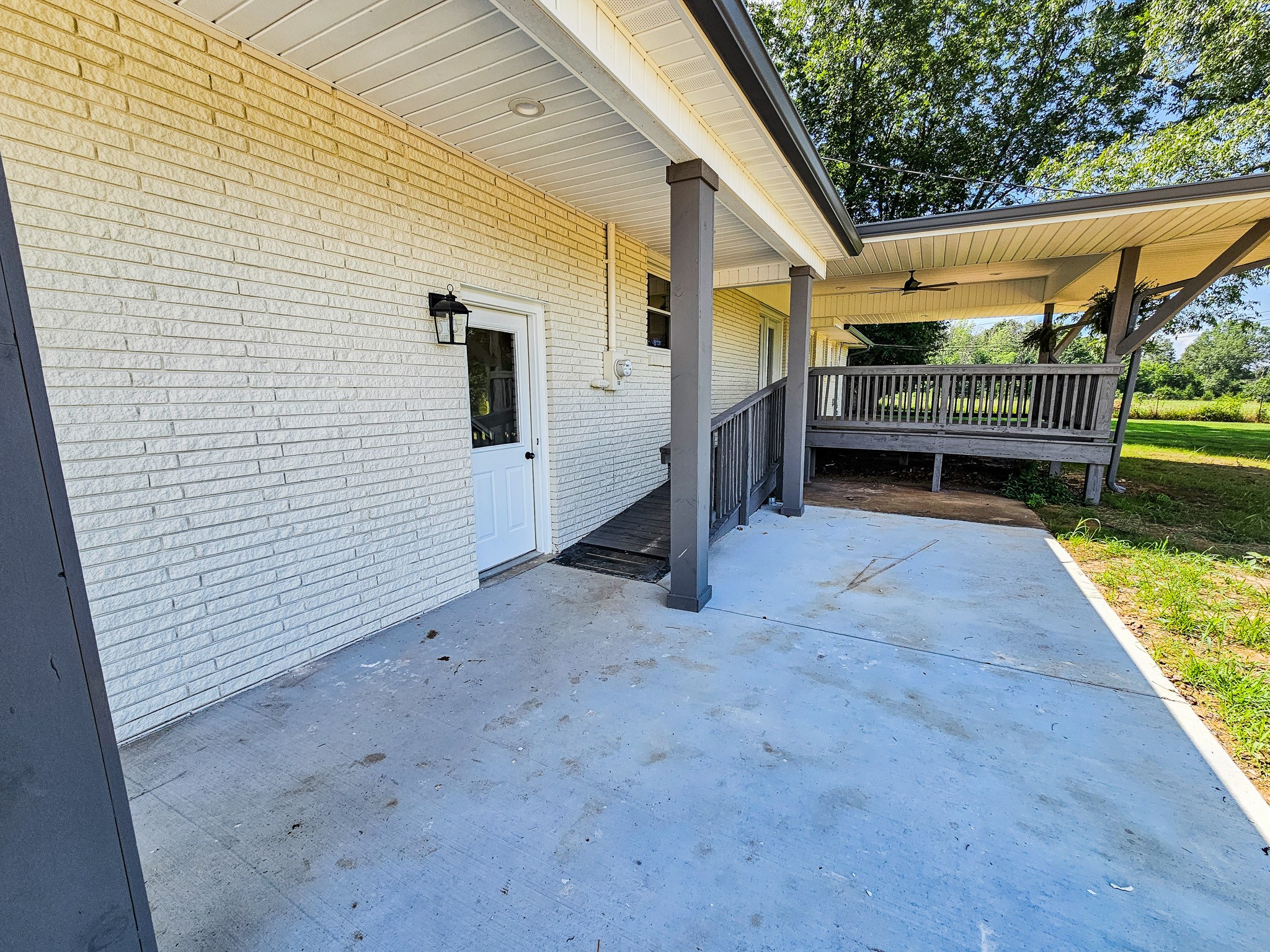 Shelbyville, Tennessee, 37160, United States, 4 Bedrooms Bedrooms, ,3 BathroomsBathrooms,Residential,For Sale,1895411