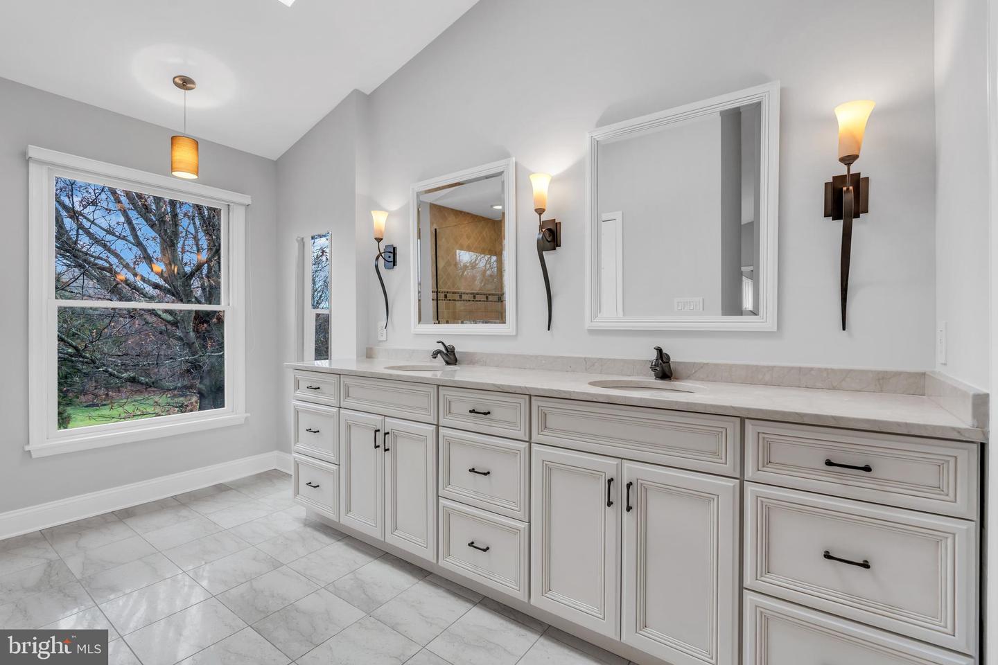 Princeton Junction, New Jersey, 08550, United States, 4 Bedrooms Bedrooms, ,4 BathroomsBathrooms,Residential,For Sale,2003201