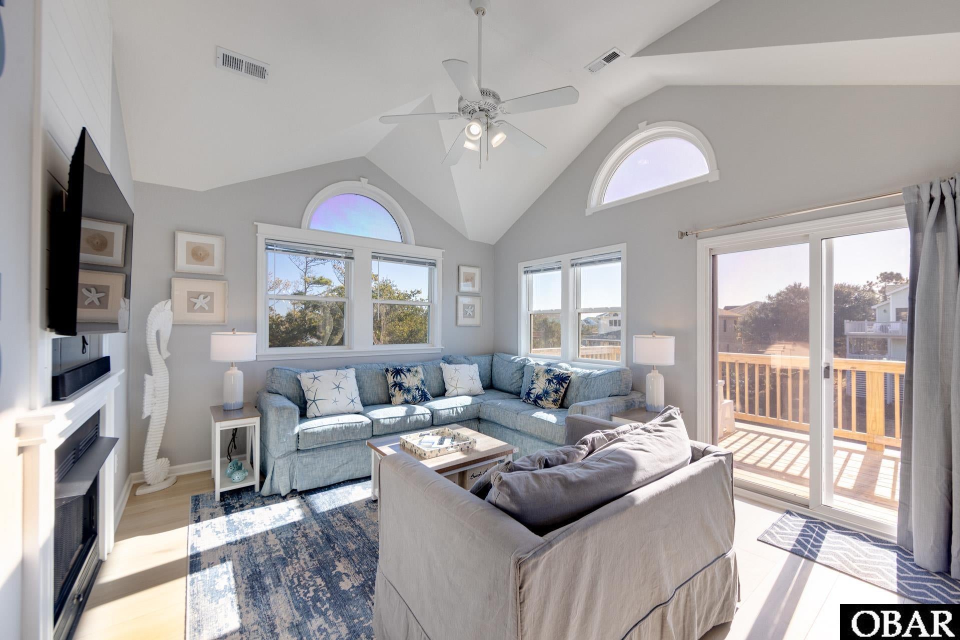 Corolla, North Carolina, 27927, United States, 5 Bedrooms Bedrooms, ,3 BathroomsBathrooms,Residential,For Sale,2006038