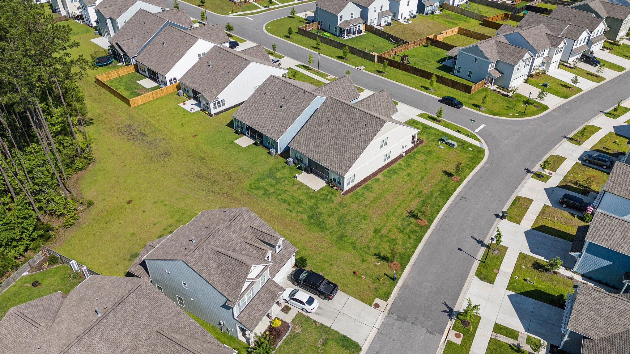 Summerville, South Carolina, 29486, United States, 4 Bedrooms Bedrooms, ,3 BathroomsBathrooms,Residential,For Sale,1882681