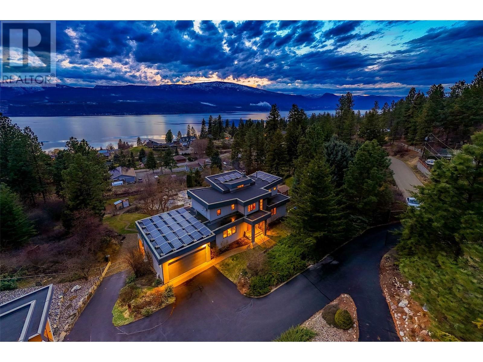 LAKE COUNTRY, British Columbia, V4V 1B3, CA, 5 Bedrooms Bedrooms, ,4 BathroomsBathrooms,Residential,For Sale,1838112