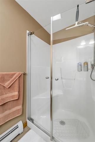 Deerfield, New Hampshire, 03037, United States, 4 Bedrooms Bedrooms, ,1 BathroomBathrooms,Residential,For Sale,1902997
