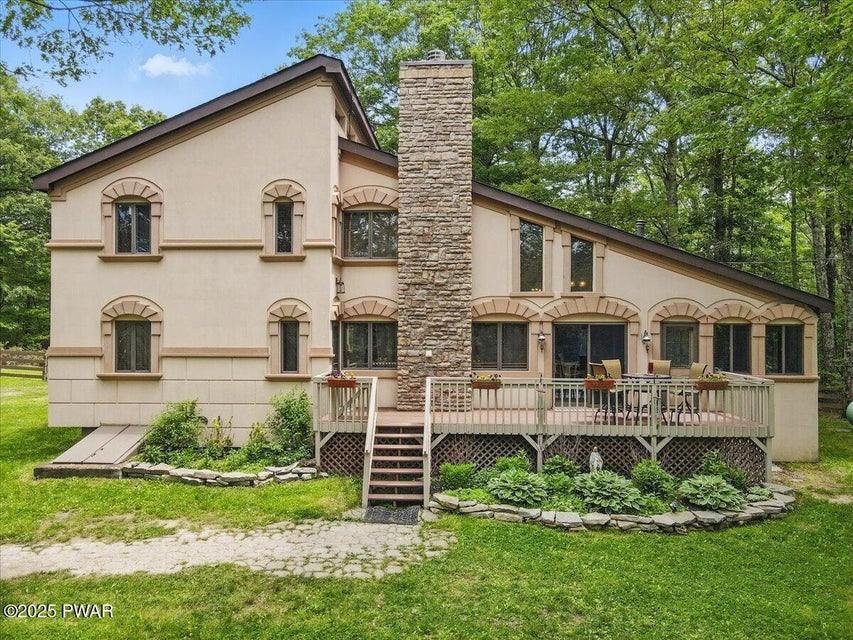 Milford, Pennsylvania, 18337, United States, 3 Bedrooms Bedrooms, ,2 BathroomsBathrooms,Residential,For Sale,1936970